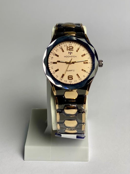 MOONSTON Luxury Rose Gold Diamond-Cut Watch
